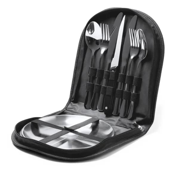Set de cubiertos y platos de acero